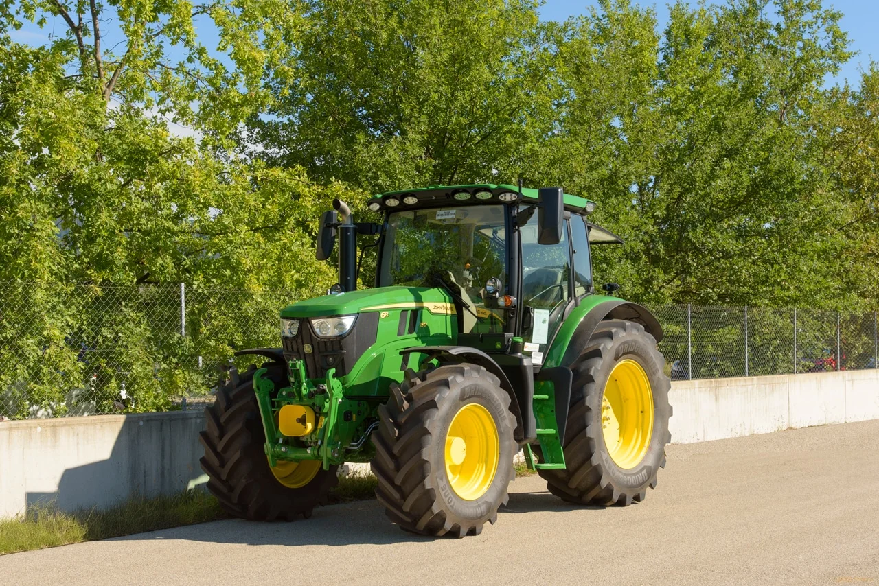Traktoren Handel bei Landtechnik Armin Fritz